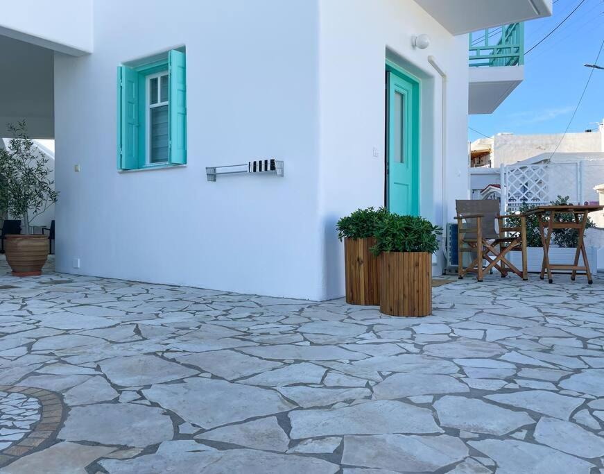 Just Live Apartment Triovasalos Exterior photo